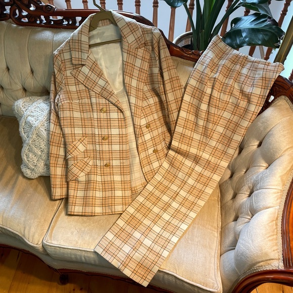 1970s vintage plaid pantsuit - Picture 1 of 9